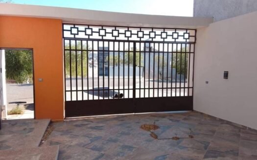 Casa en Venta en Priv. Portal del Roble, Colinas del Padre